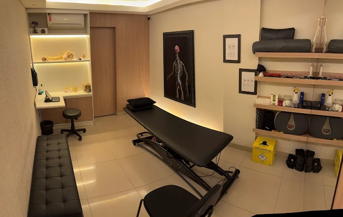 Consultório da Clínica Coluna Livre — ambiente profissional e acolhedor